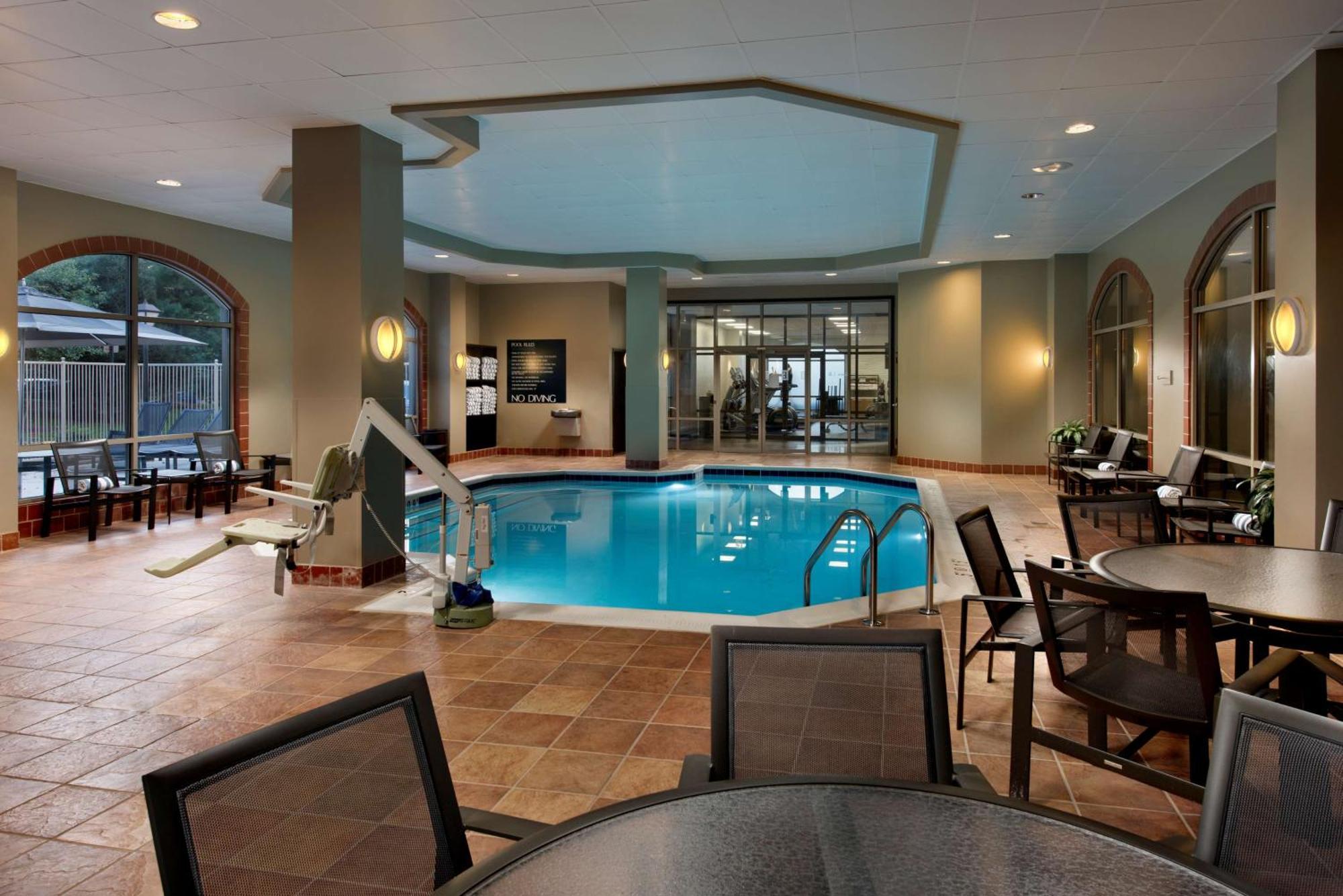 Embassy Suites By Hilton Dulles Airport Herndon Exterior foto